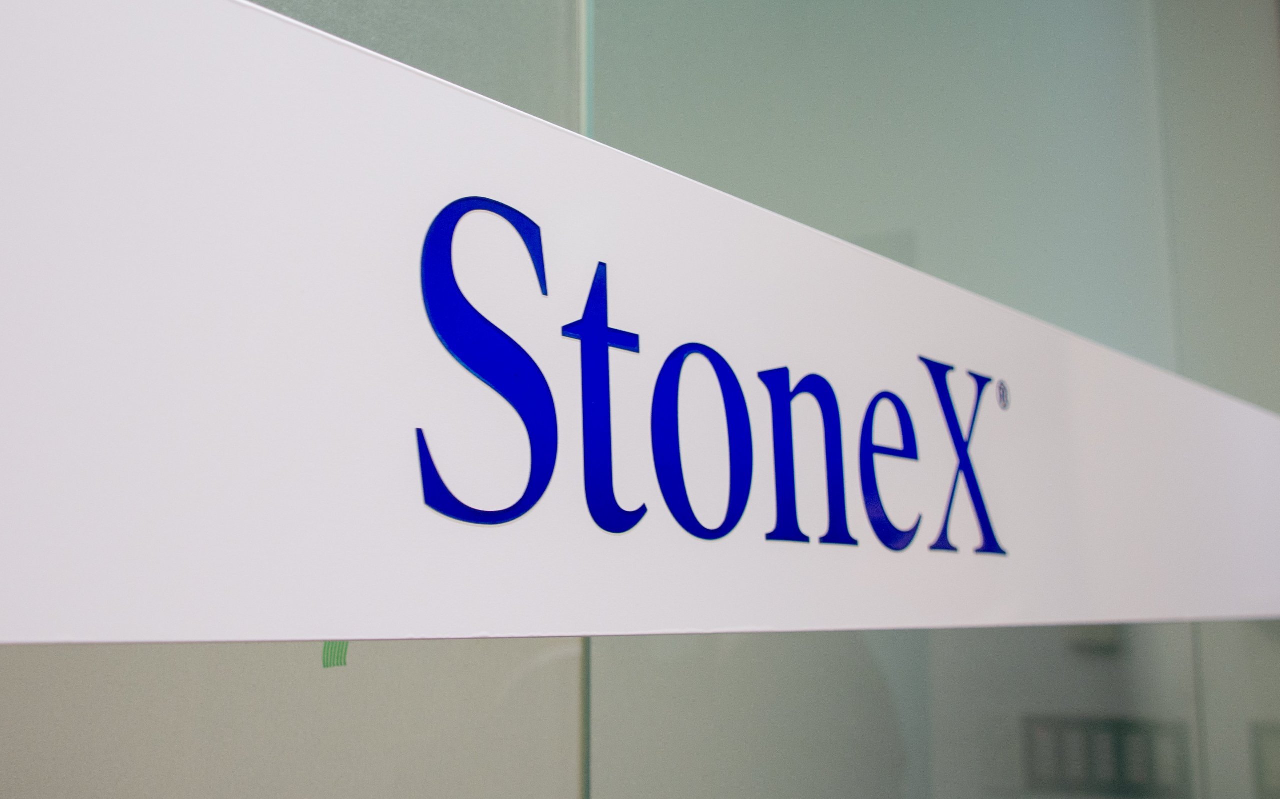 StoneX証券の会社概要について解説するイメージ